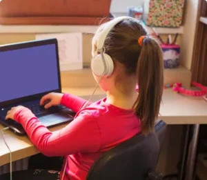 Dry beginning sea over tree